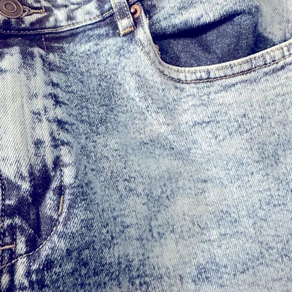 Gabrielle Union High Rise Ripped Straight Leg Jeans in the Size 10 - Picture 10 of 12